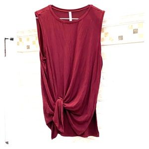 Fabletics maroon tank size XS